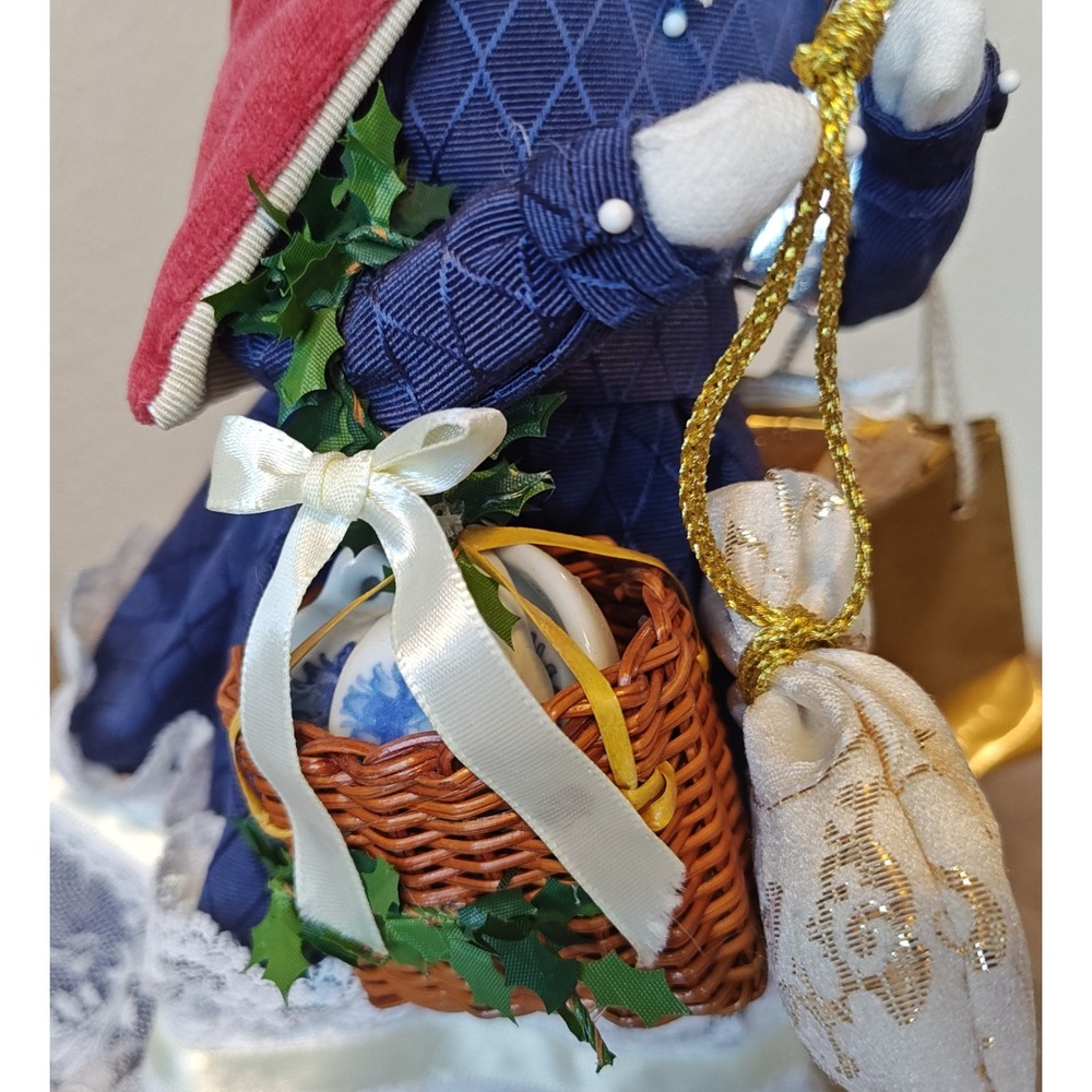Byers Choice Victorian Shopper Caroler 03 Navy Blue Red Lace 13' LTE 32/100 - Picture 3 of 12
